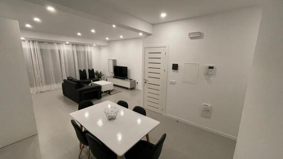 Duarte Apartments - Lux มินเดโล ภายนอก รูปภาพ